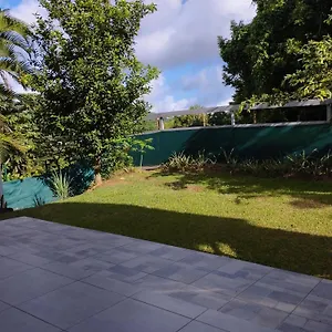 Situe A La Campagne Avec Le Robert